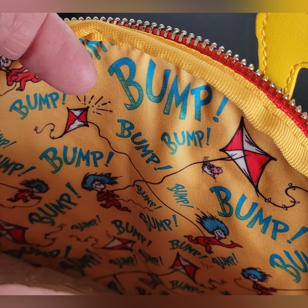 Loungefly Dr. Seuss The Cat In The Hat Falling Icons Mini Backpack - Picture 7 of 7